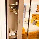 Igloo Magnolia I Breakfast I Free Parking Leeds (West Yorkshire)