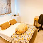 Igloo Magnolia I Breakfast I Free Parking * Leeds (West Yorkshire)