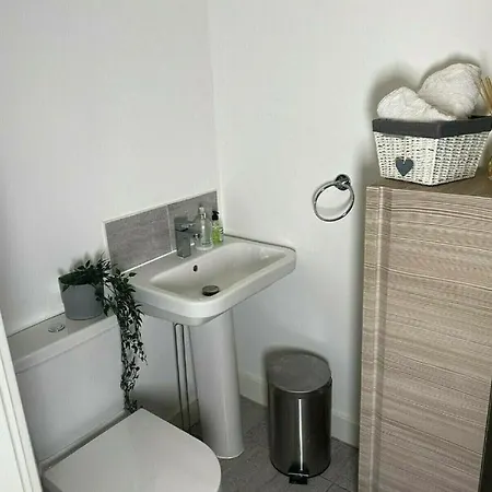 Homestay Igloo Magnolia I Breakfast I Free Parking *