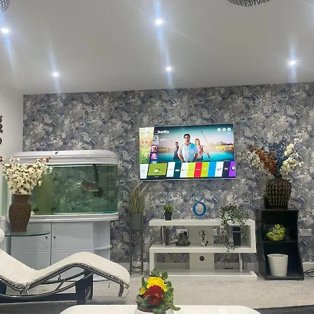 Igloo Magnolia I Breakfast I Free Parking Проживання в сім'ї Лідс