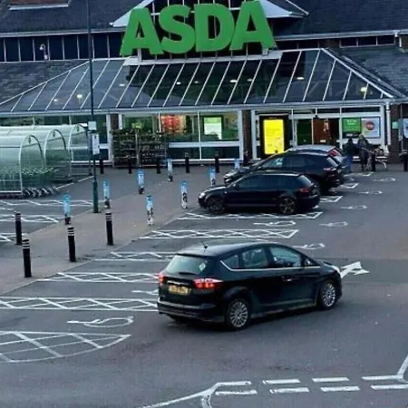 Igloo Magnolia I Breakfast I Free Parking * Leeds (West Yorkshire)