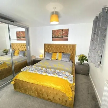 Igloo Magnolia I Breakfast I Free Parking Homestay *