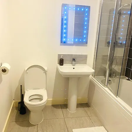 Igloo Magnolia I Breakfast I Free Parking Проживание в семье Лидс