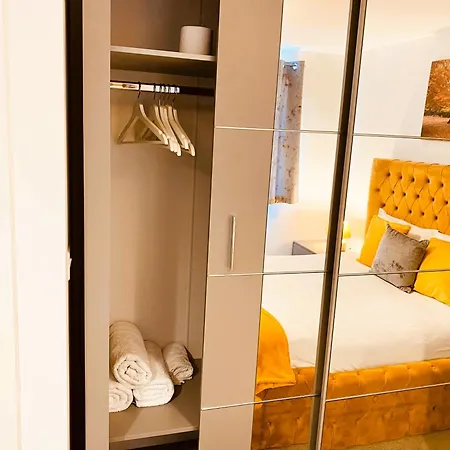 Igloo Magnolia I Breakfast I Free Parking Leeds (West Yorkshire)