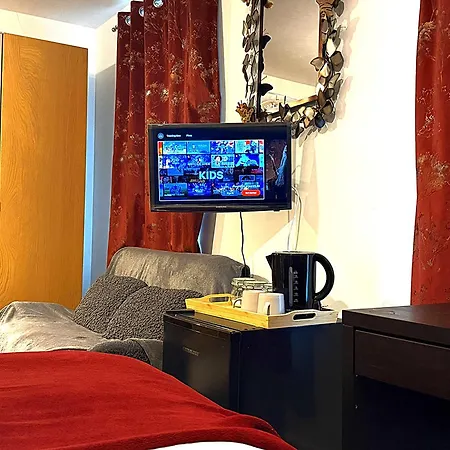 Проживание в семье Igloo Magnolia I Breakfast I Free Parking