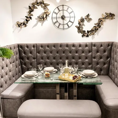 Homestay szállás Igloo Magnolia I Breakfast I Free Parking *