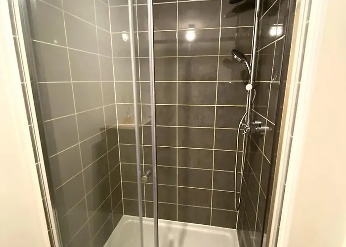 Igloo Magnolia I Breakfast I Free Parking